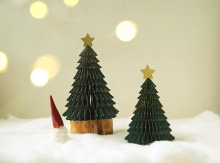 組み立て簡単🎄シックな紙製クリスマスツリー